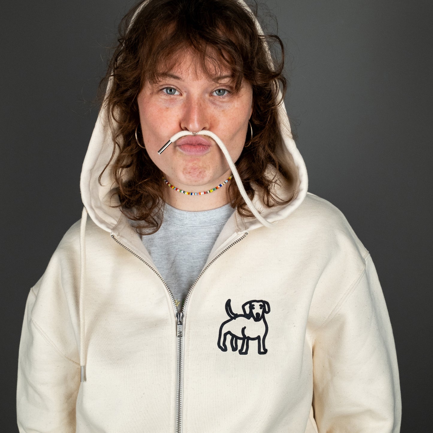 DACKEL MILLIE [ZIP HOODIE]